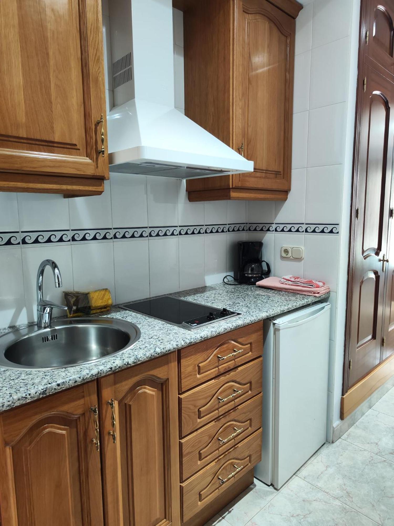 Apartamentos Leonor Carihuela Torremolinos Eksteriør billede